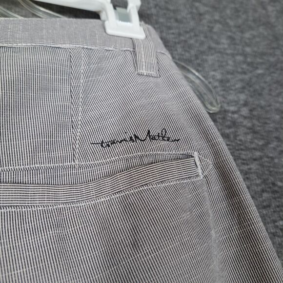 Travis Mathew Mens 32 Gray Performance 10" Inseam Shorts Golf Casual - Picture 5 of 13